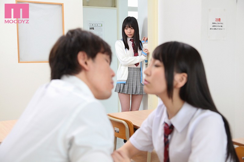หนังเอวีซับไทย มีแฟนในวัยเรียนชวนไปทางเสียว MIDE-810